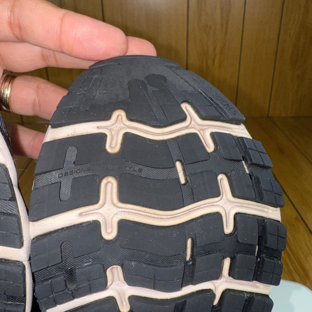 Brooks Ghost 13 Women's Running Shoes Gray Pink Size 8 Medium B NWVB - Picture 12 of 16